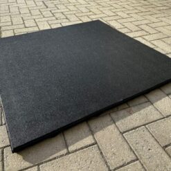 Fitnessboden "FitFlex" 100x100x3cm, schwarz, mit Stollenunterseite – Bild 3